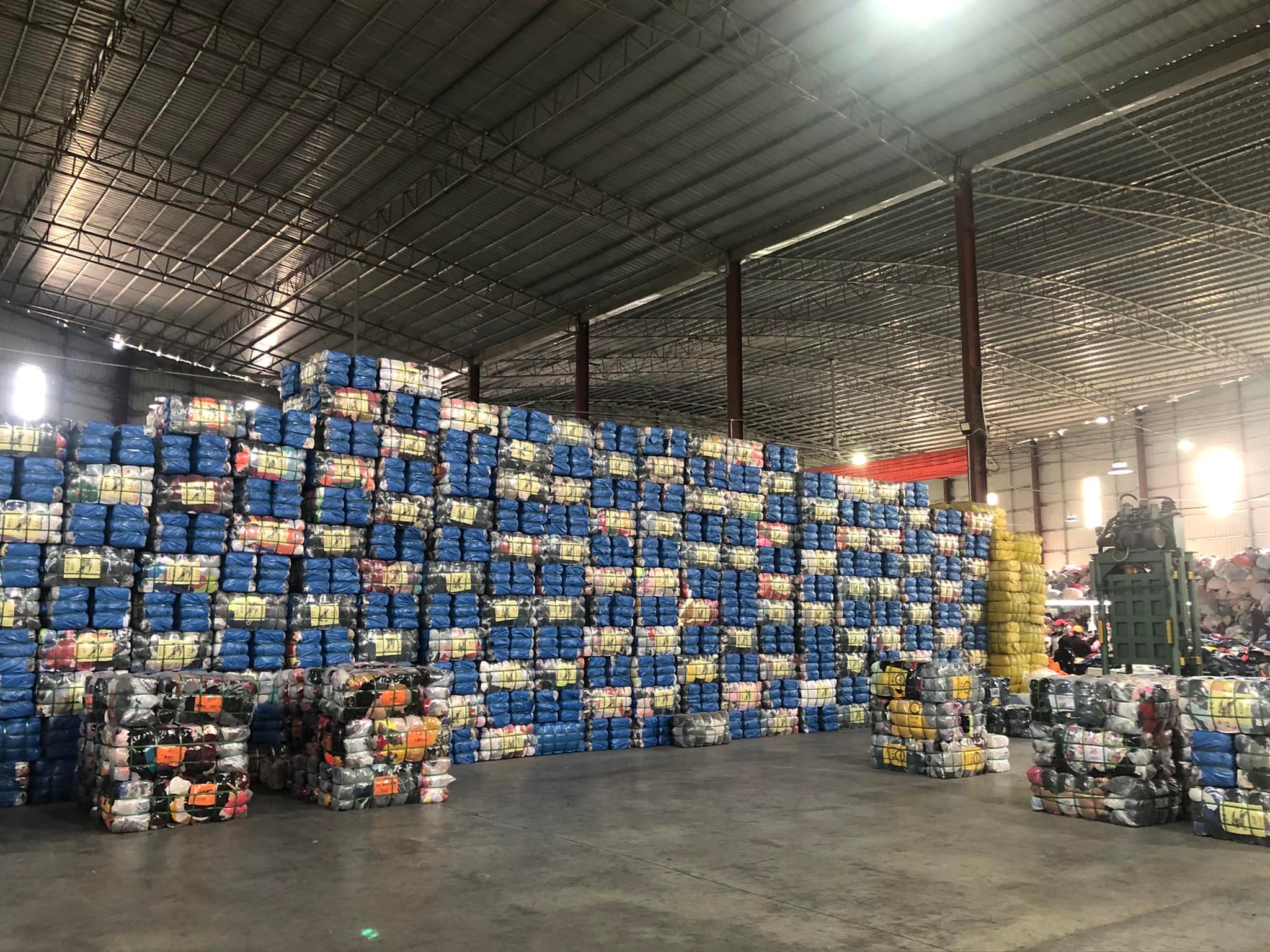 Girl Summer Cotton Hot Style Tank Top Mixed Bales Container Used Clothes Girl Summer Cotton Hot Style Tank Top Mixed Bales Container Used Clothes